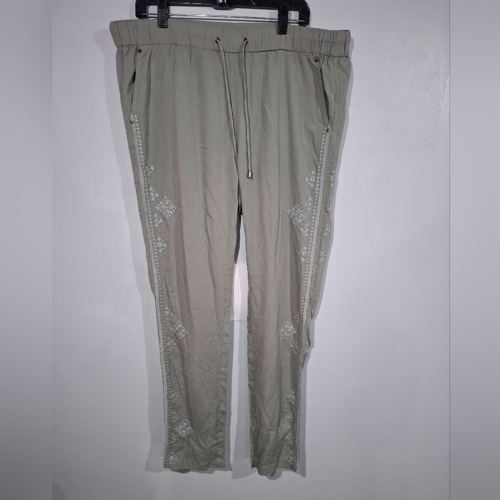 Sundance Tone It Up Embroidered Pants Womens Size Medium Light Green Boho - Picture 2 of 9